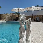 Avra Case de vacanță *