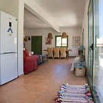 Case de vacanță Avra *