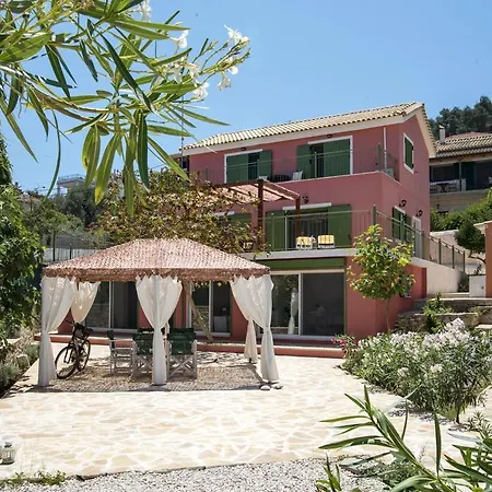 Avra * Gaios