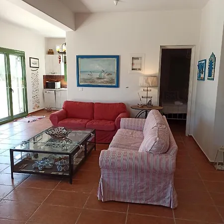 Дом отдыха Avra Гайос