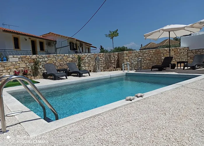 Avra Tatil Evi Gaios