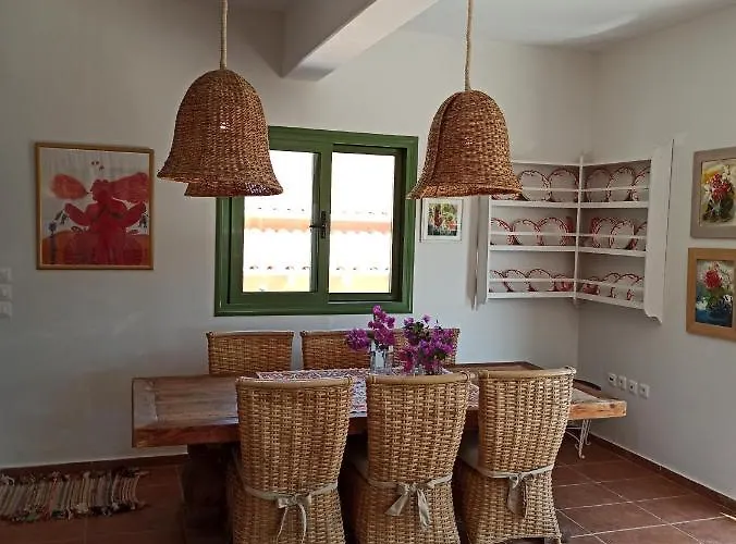 Avra Tatil Evi