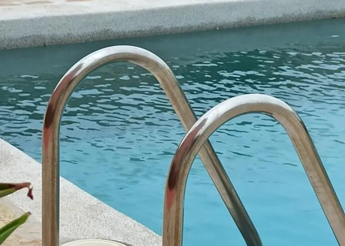 Avra * Gaios