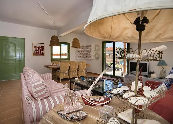 Avra Tatil Evi Gaios