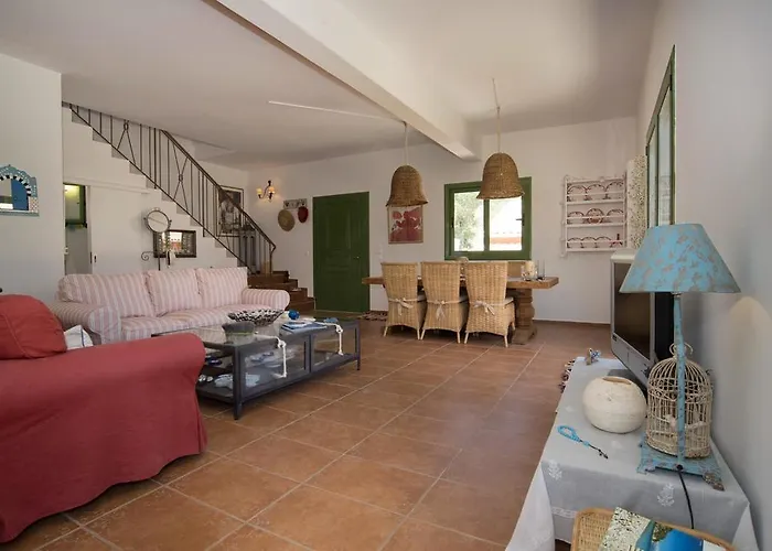 Avra Tatil Evi