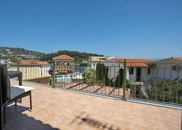Tatil Evi Avra *